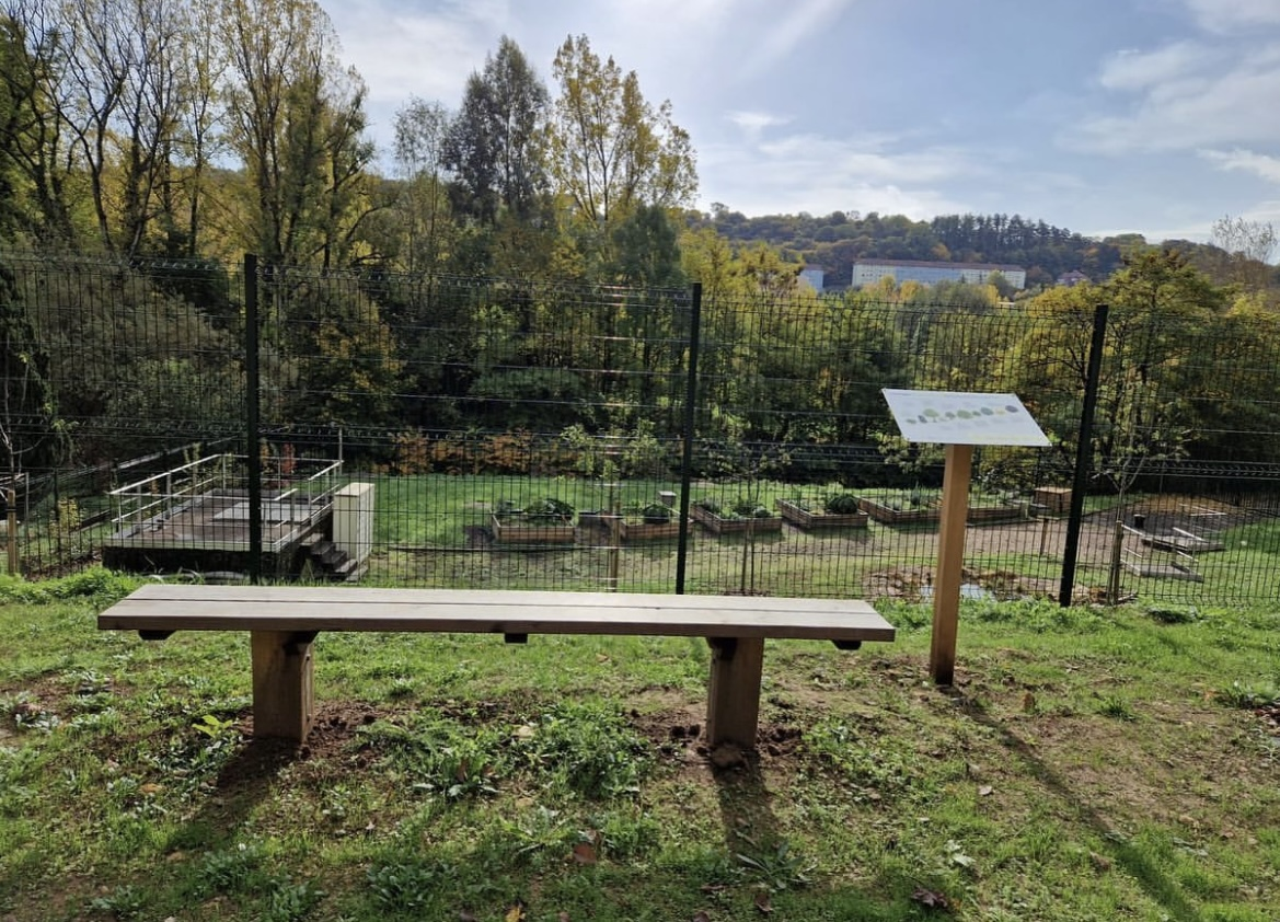 Aménagement paysager du site d'assainissement SUEZ